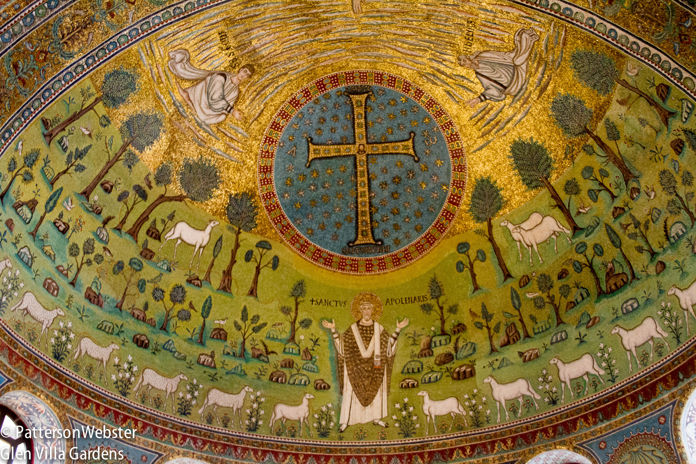 The sheep in the apse of S. Apollinare in Classe symbolize the faithful. 