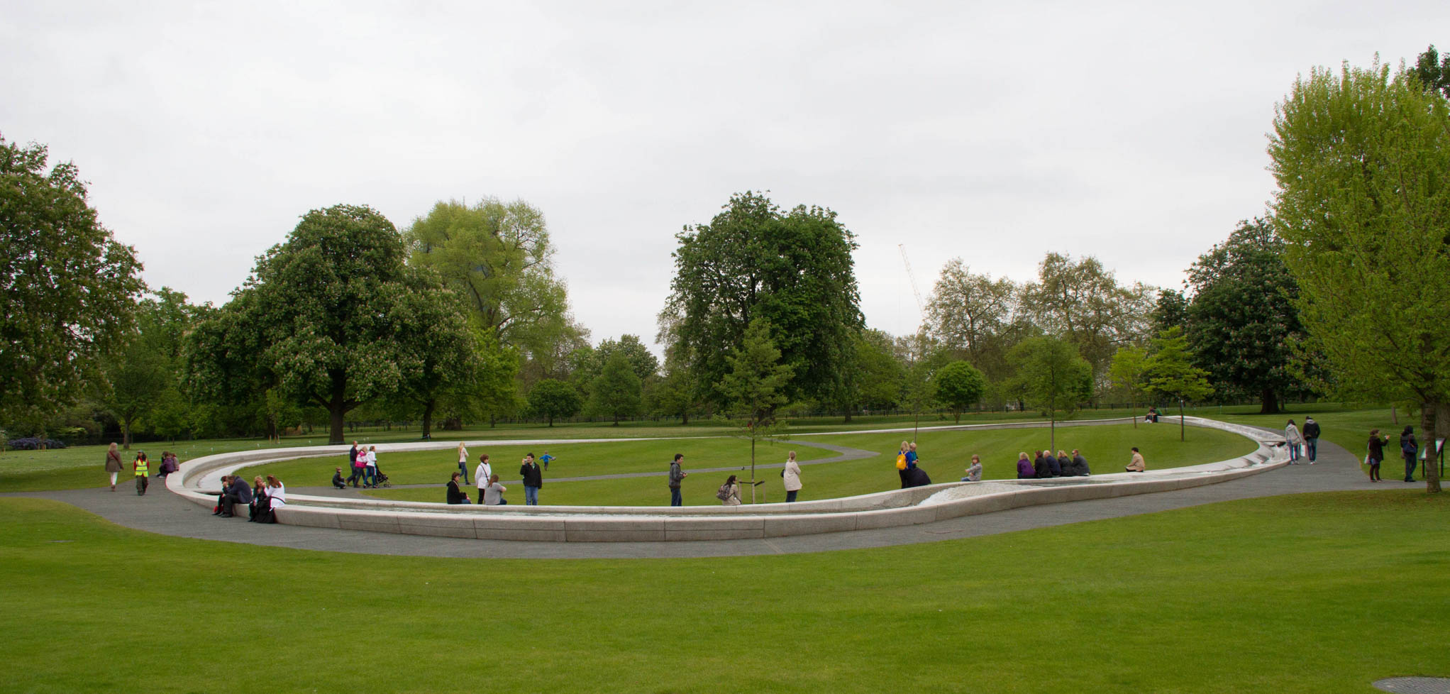 The fountain in Hyde Park has aroused much controversy. 