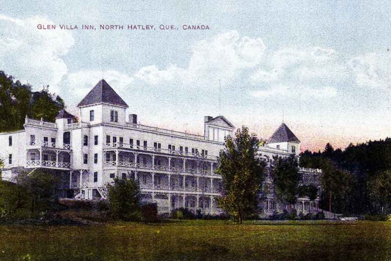 An old hand-coloured postcard shows Glen Villa Inn.